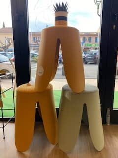 Tabouret empilable