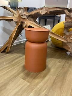 Tabouret/ bout de canapé métal terracota